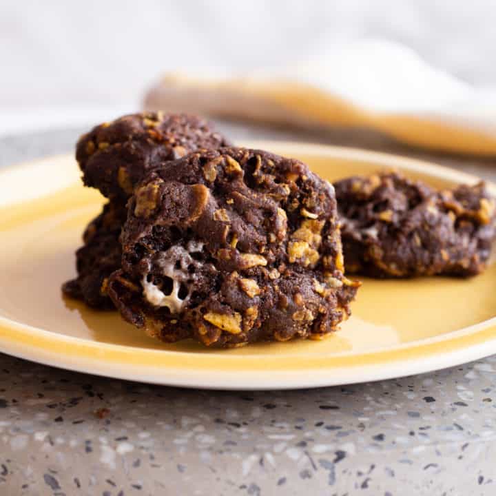 chocolate-cornflake-cookies-3-Photograph-©-Good-Food-Stories-LLC-720×720