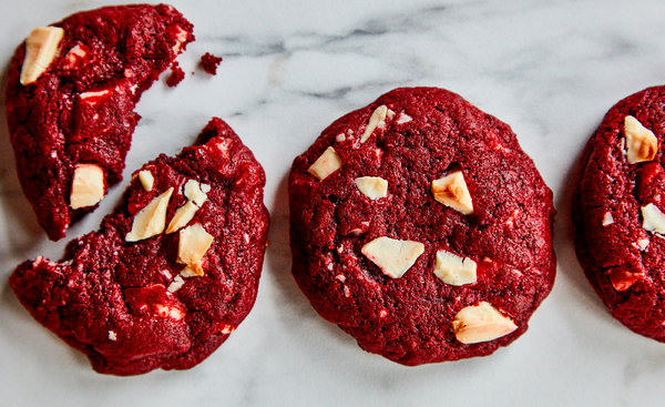 em-red-velvet-cookies-articleLarge